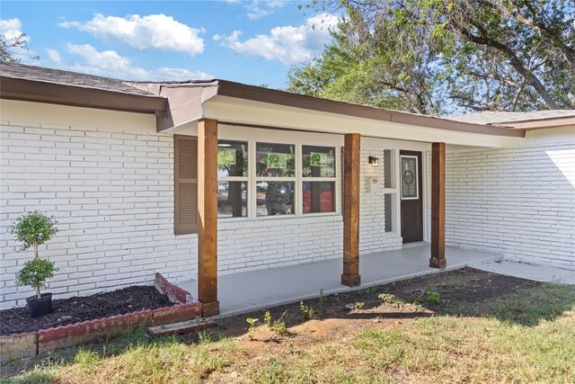 7800 Arnold Terrace, North Richland Hills, TX 76180