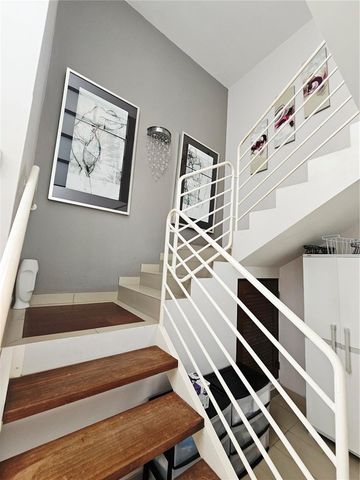 686 BURGOS, Caguas, PR 00725