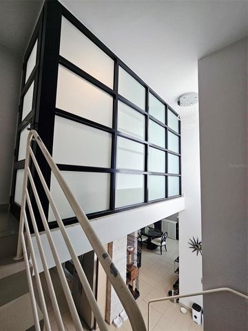 686 BURGOS, Caguas, PR 00725