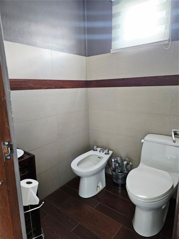 686 BURGOS, Caguas, PR 00725