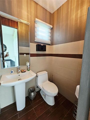 686 BURGOS, Caguas, PR 00725