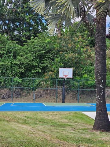 686 BURGOS, Caguas, PR 00725