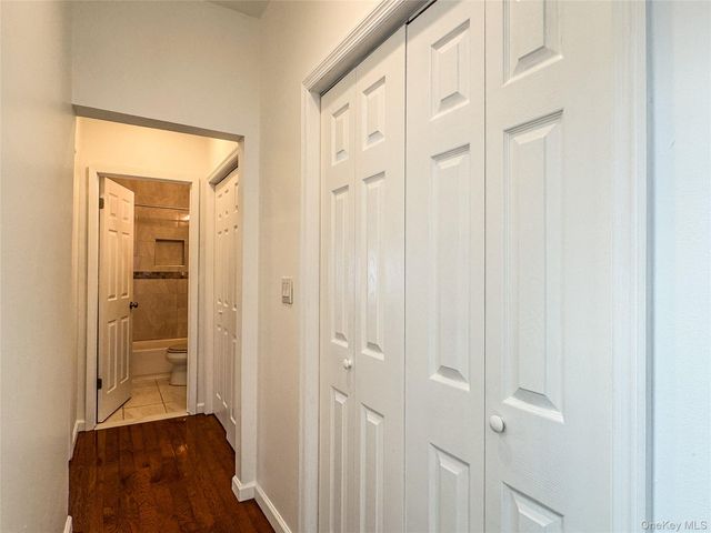 209-211 Main Street 2N, Farmingdale, NY 11735