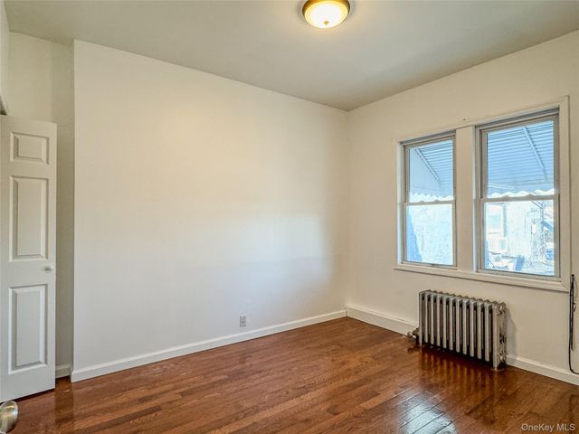 209-211 Main Street 2N, Farmingdale, NY 11735