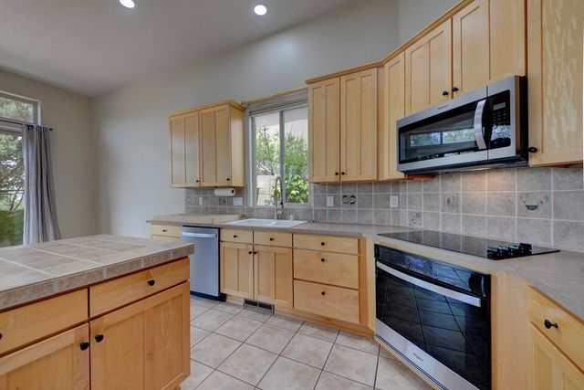 6309 Greyleaf Trail NE, Albuquerque, NM 87111