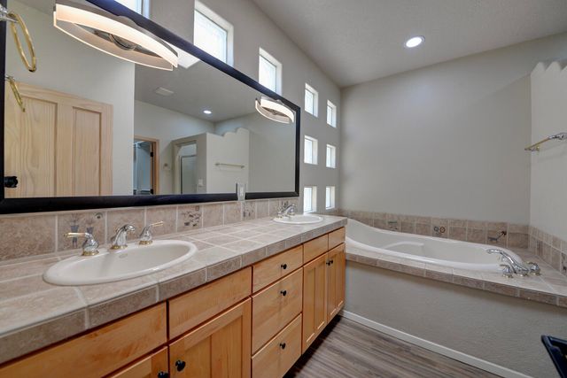 6309 Greyleaf Trail NE, Albuquerque, NM 87111