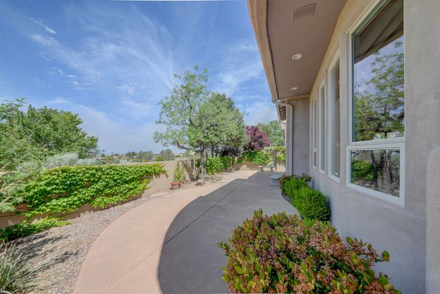 6309 Greyleaf Trail NE, Albuquerque, NM 87111
