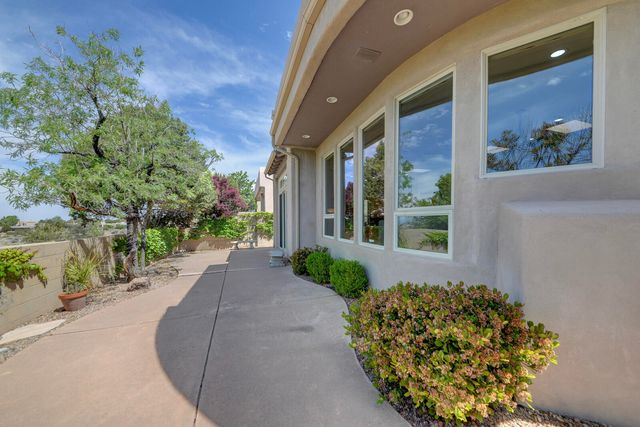6309 Greyleaf Trail NE, Albuquerque, NM 87111