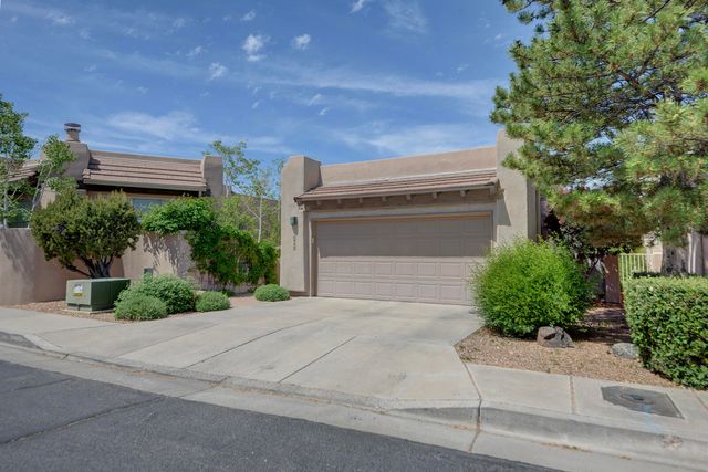 6309 Greyleaf Trail NE, Albuquerque, NM 87111