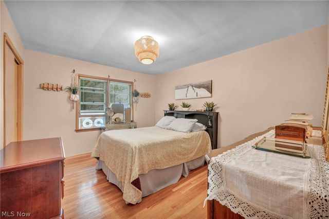 11362 Blossom Avenue, Parma Heights, OH 44130