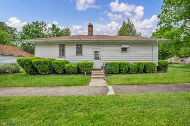 11362 Blossom Avenue, Parma Heights, OH 44130