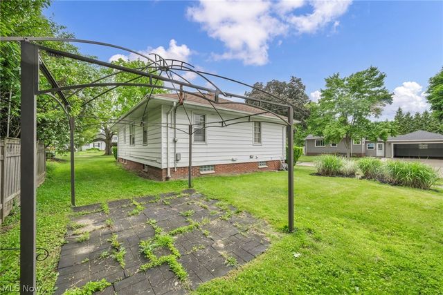 11362 Blossom Avenue, Parma Heights, OH 44130