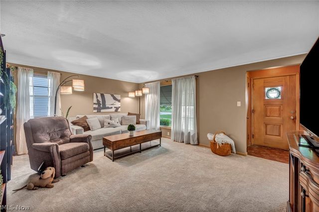 11362 Blossom Avenue, Parma Heights, OH 44130