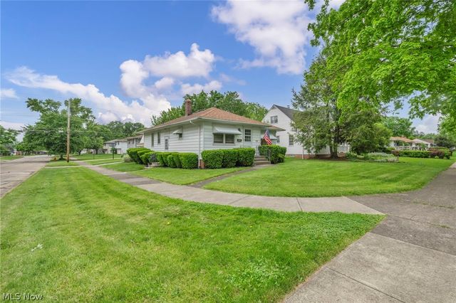 11362 Blossom Avenue, Parma Heights, OH 44130