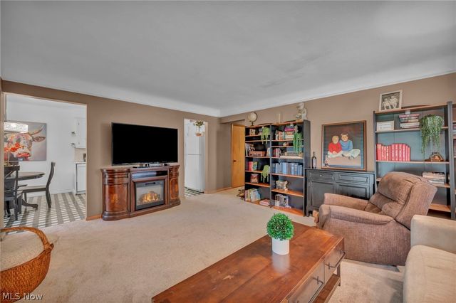 11362 Blossom Avenue, Parma Heights, OH 44130