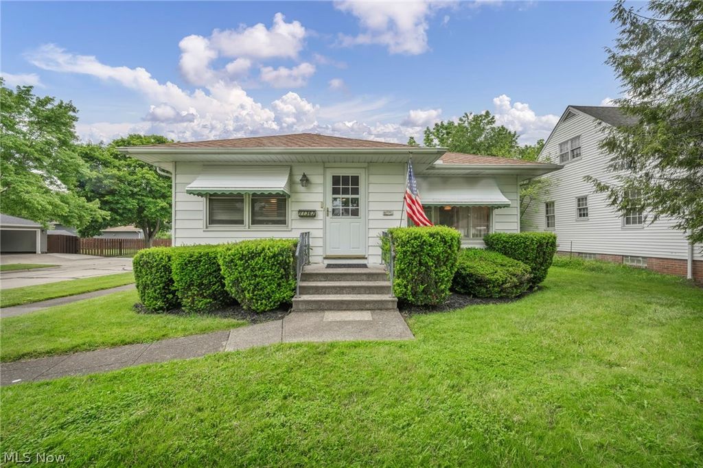 11362 Blossom Avenue, Parma Heights, OH 44130