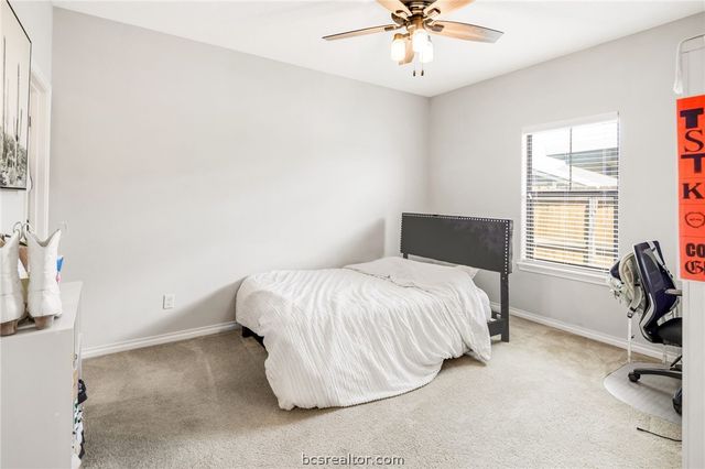 3824 Blackhawk Lane, College Station, TX 77845