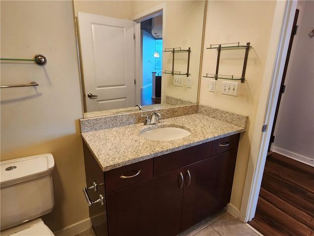 400 W Peachtree Street NW 1614, Atlanta, GA 30308