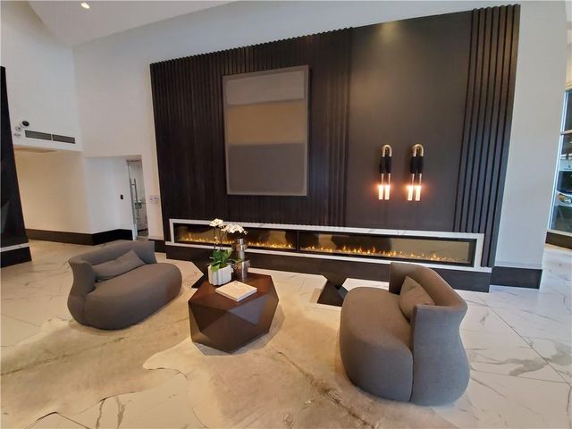 400 W Peachtree Street NW 1614, Atlanta, GA 30308