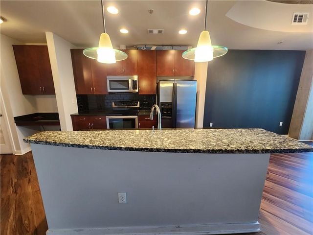 400 W Peachtree Street NW 1614, Atlanta, GA 30308