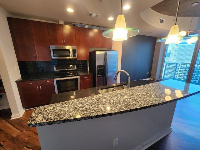 400 W Peachtree Street NW 1614, Atlanta, GA 30308