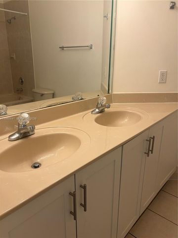 12398 SW 125th Ter, Miami, FL 33186