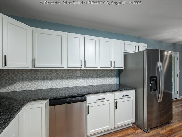 80 Prescott Drive, Charleston, WV 25314