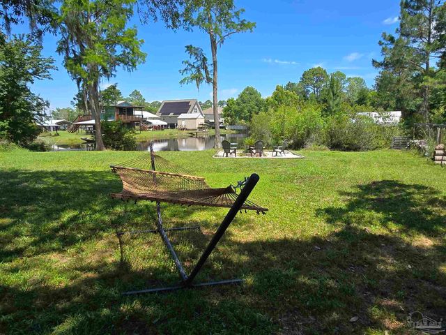 5908 Hurst Hammock Rd, Pensacola, FL 32526