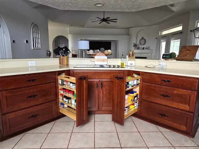 5908 Hurst Hammock Rd, Pensacola, FL 32526
