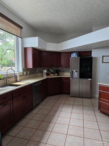 5908 Hurst Hammock Rd, Pensacola, FL 32526