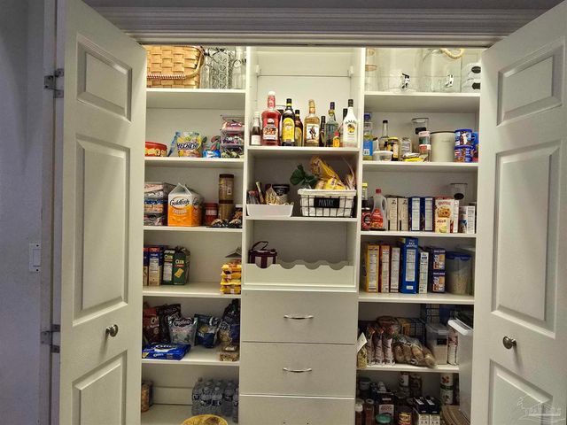 5908 Hurst Hammock Rd, Pensacola, FL 32526