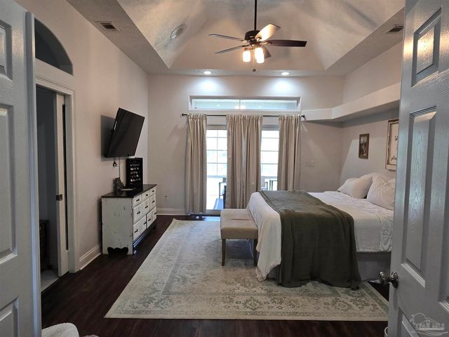 5908 Hurst Hammock Rd, Pensacola, FL 32526