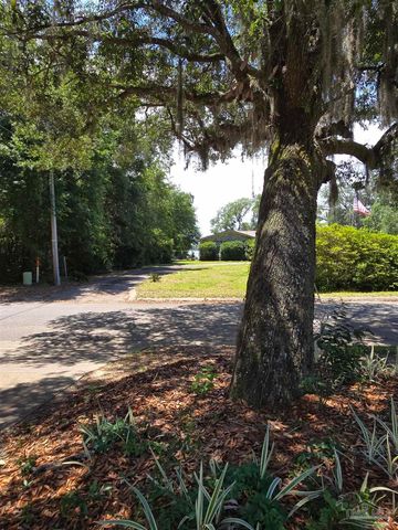 5908 Hurst Hammock Rd, Pensacola, FL 32526