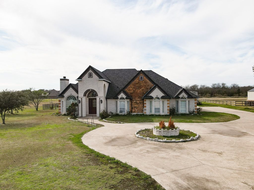 624 Horseshoe Bend, Royse City, TX 75189