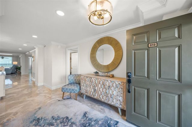 5880 MIDNIGHT PASS ROAD 910, Sarasota, FL 34242