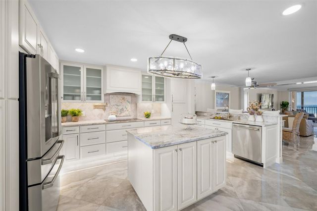 5880 MIDNIGHT PASS ROAD 910, Sarasota, FL 34242