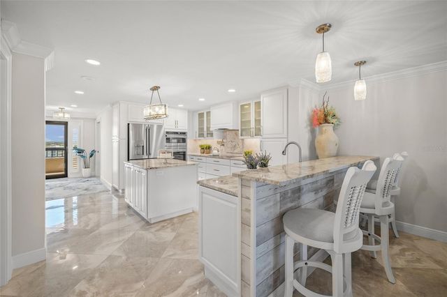 5880 MIDNIGHT PASS ROAD 910, Sarasota, FL 34242