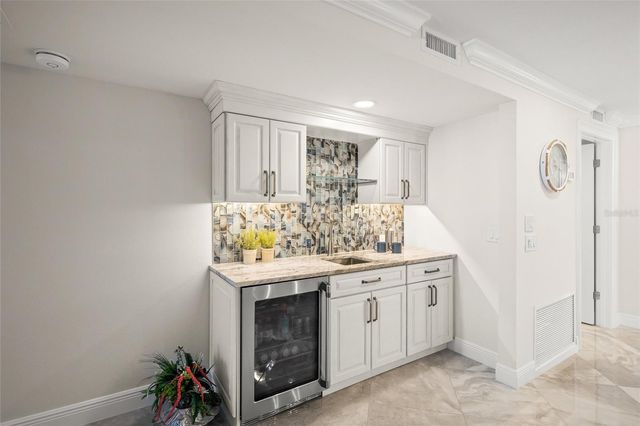 5880 MIDNIGHT PASS ROAD 910, Sarasota, FL 34242