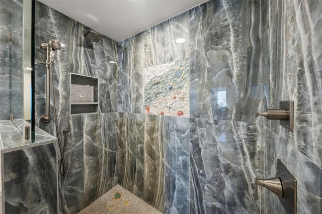 5880 MIDNIGHT PASS ROAD 910, Sarasota, FL 34242