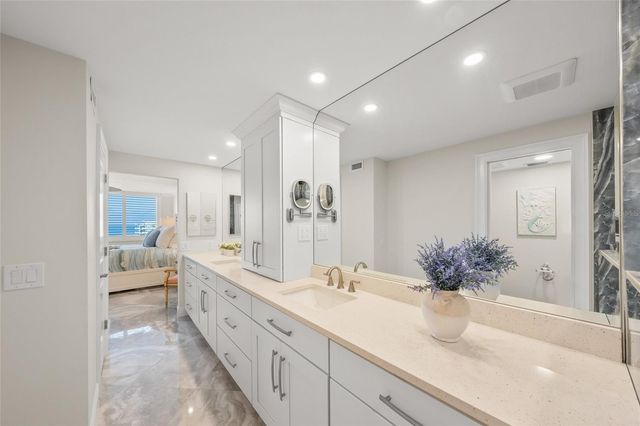 5880 MIDNIGHT PASS ROAD 910, Sarasota, FL 34242