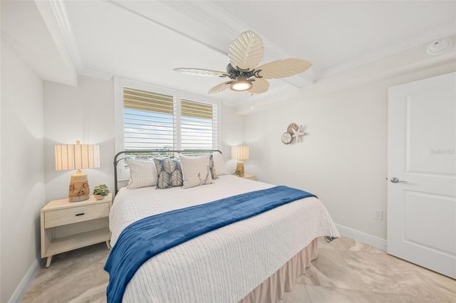 5880 MIDNIGHT PASS ROAD 910, Sarasota, FL 34242