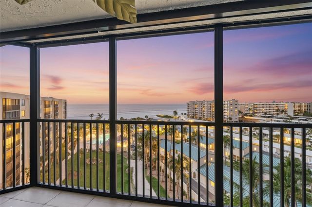 5880 MIDNIGHT PASS ROAD 910, Sarasota, FL 34242