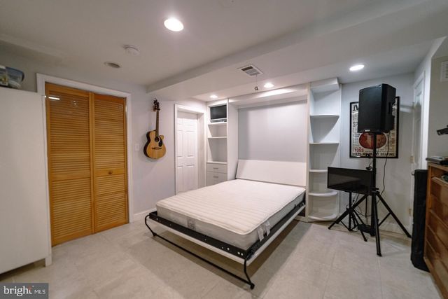 234 WESMOND DR, Alexandria, VA 22305