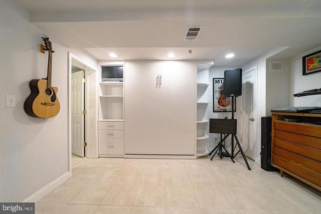 234 WESMOND DR, Alexandria, VA 22305