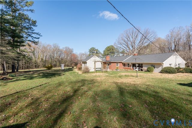 615 Seay Rd, Manakin Sabot, VA 23103
