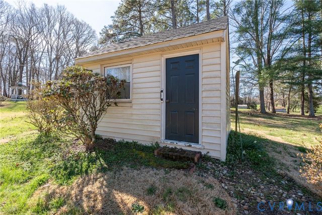 615 Seay Rd, Manakin Sabot, VA 23103