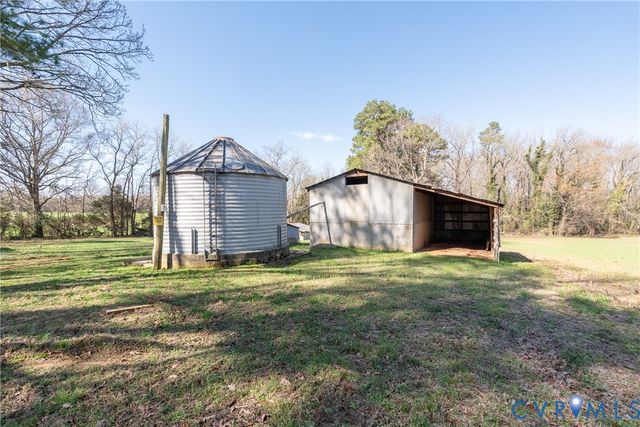615 Seay Rd, Manakin Sabot, VA 23103