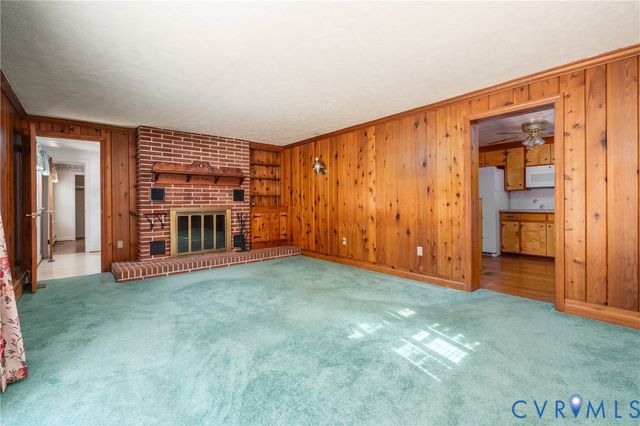 615 Seay Rd, Manakin Sabot, VA 23103