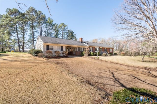 615 Seay Rd, Manakin Sabot, VA 23103