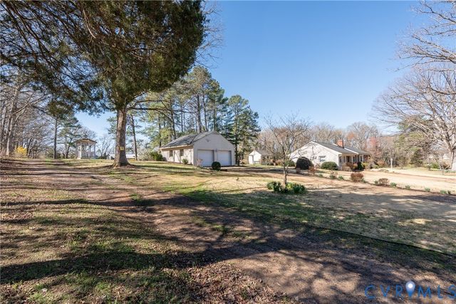 615 Seay Rd, Manakin Sabot, VA 23103